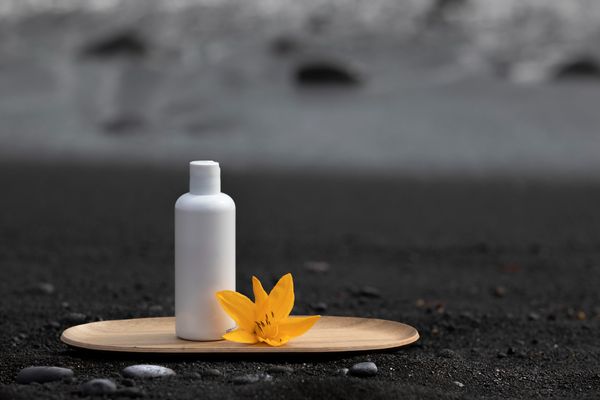 Getting Rid of Busy Backgrounds in Product Photos